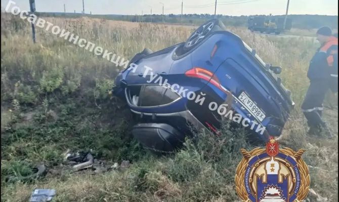 В Щекинском районе Haval перевернулся во время обгона
