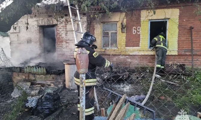 При пожаре в Одоевском районе погибла 66-летняя женщина