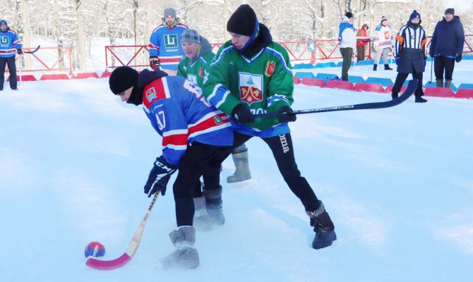 В Туле прошел фестиваль по хоккею в валенках