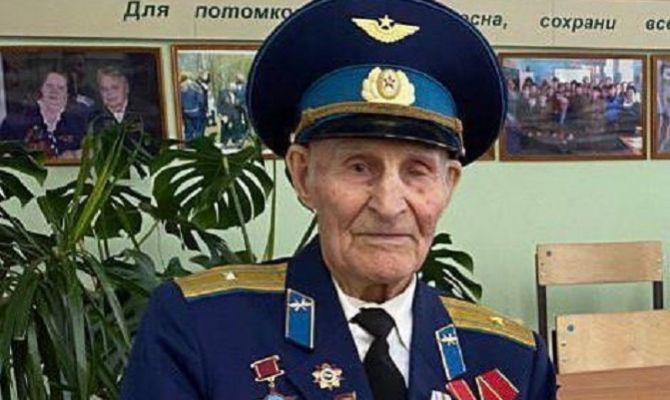 Дмитрий Миляев поздравил с 99-летием ветерана Великой Отечественной войны