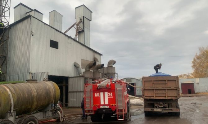 Под Плавском загорелась сушилка для подсолнечника