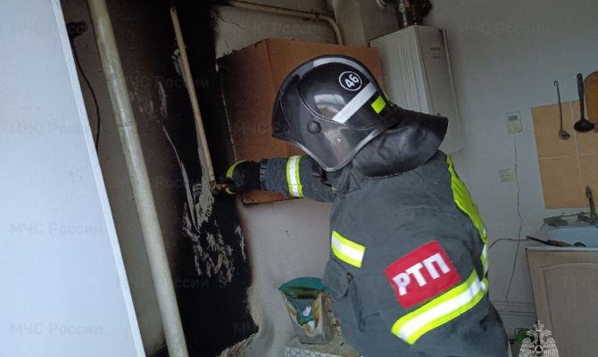 В Воловском районе пожарные спасли человека из горящего дома