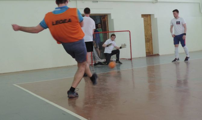 В Туле прошли соревнования по мини-футболу среди инвалидов