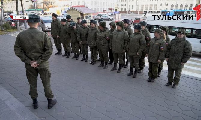 На передовую линию борьбы с коронавирусом в Тульской области заступили военные медики