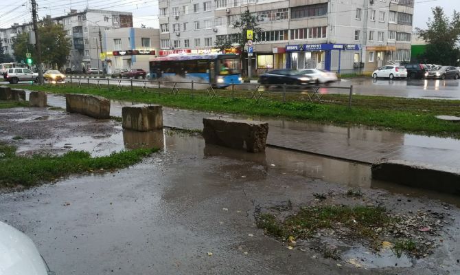 Туляков удивило необычное благоустройство парковочного кармана