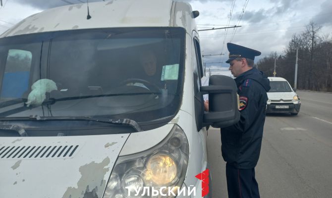 Половина водителей автобуса в Туле нарушают правила перевозки пассажиров
