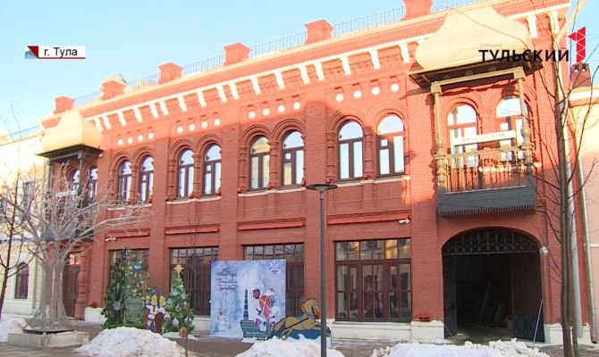 Пройти квест и узнать новогодние традиции края: четыре необычные елки появились в Туле