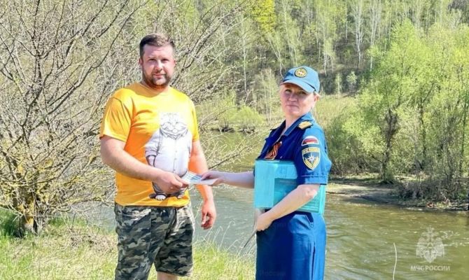 Спасатели напомнили тулякам о правилах безопасности при нахождении у водоемах