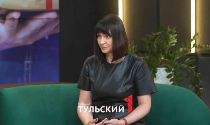 Каким женщинам дарят подарки: интервью с психологом