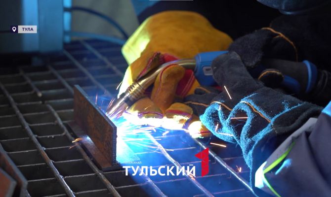 Зарплаты рабочих в Тульской области перешагнули порог в 250 тысяч рублей