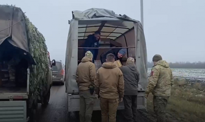 Тульская область передала партию техники и оборудования в зону СВО