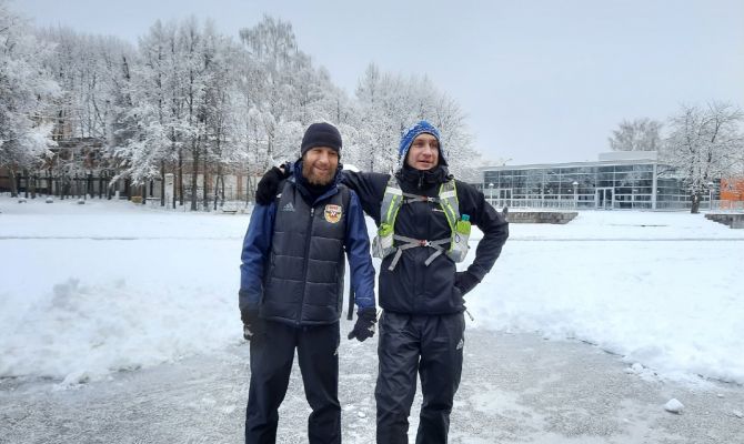 Экстремальный марафон на 200 километров: болельщики "Арсенала" побежали в Москву на матч с ЦСКА