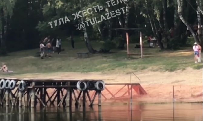 В Туле на пляже мужчину залили "перцовкой"