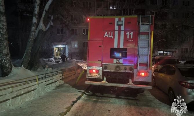 Женщина и ребенок погибли при ночном пожаре в Туле