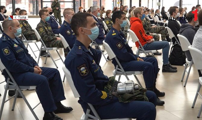 «Стоявшие насмерть»: урок мужества в Туле посмотрели 18 миллионов человек по всей стране