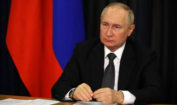 Президент Владимир Путин оценил работу фонда "Защитники Отечества"