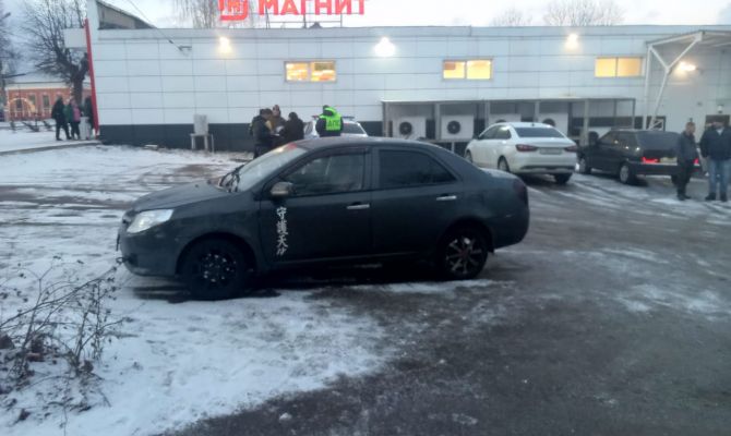 В Одоеве во дворе дома сбили 74-летнюю пенсионерку