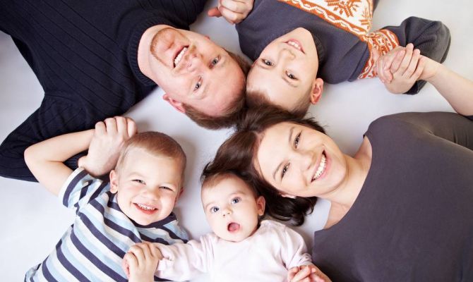 В России может появиться модель семьи с тремя детьми