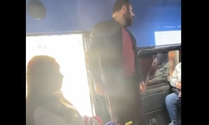 В Туле водитель маршрутки обиделся и отказался везти пассажиров