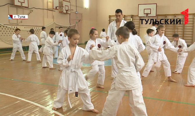 От белого пояса до черного: как туляки проходят путь к мастерству по каратэ