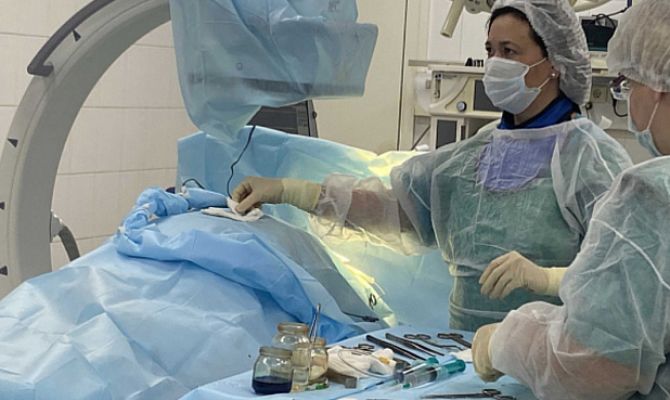 В Туле провели операцию по установке кардиостимулятора первому пациенту в 2025 году