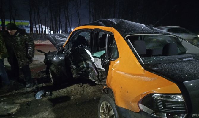 Водитель попавшего в ДТП автомобиля каршеринга погиб на дороге под Тулой