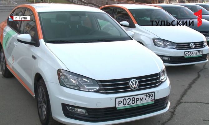 Туляк взял машину каршеринга и украл из нее приборную панель