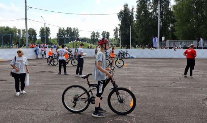 В Суворовском районе отпраздновали День физкультурника