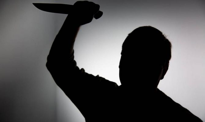 Жителя Тульской области будут судить за смерть подруги: он заявил, что женщина зарезала себя сама