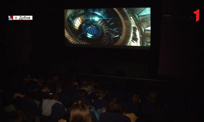 Стало известно, что покажут в российских кинотеатрах после их открытия