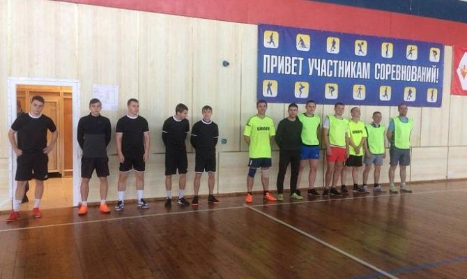 В Киреевске состоялся 1 тур Открытого первенства по мини-футболу