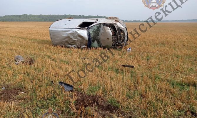 В Киреевске водитель не справился с управлением, перевернулся и попал в больницу
