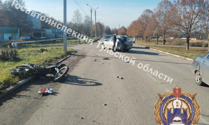 В Киреевске 50-летний водитель "Шкоды" сбил мотоциклиста