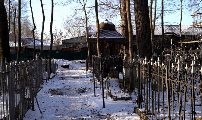 Тайны еврейского кладбища в Туле: как по надгробиям можно прочитать историю общины