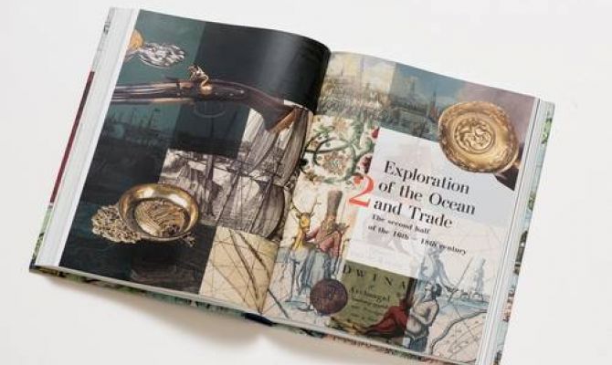 Сергей Лавров подарил книгу Тульскому краеведческому музею