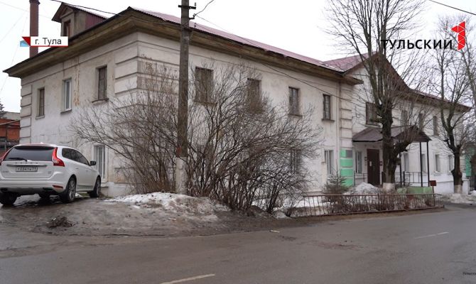 Подарок к юбилею:  тульский колледж искусств открыл выставку лучших работ своих студентов