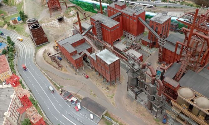 На выставке миниатюрной России показали Косогорский металлокомбинат