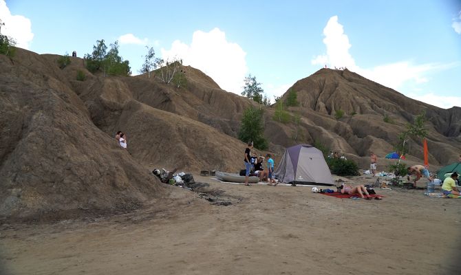 Хватило на две недели: мусор снова заполонил Кондуки