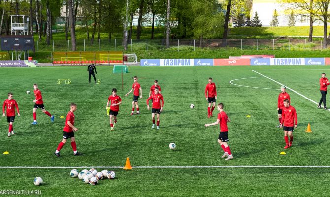 Футболисты академии "Арсенала" готовятся к дебюту в новом всероссийском турнире
