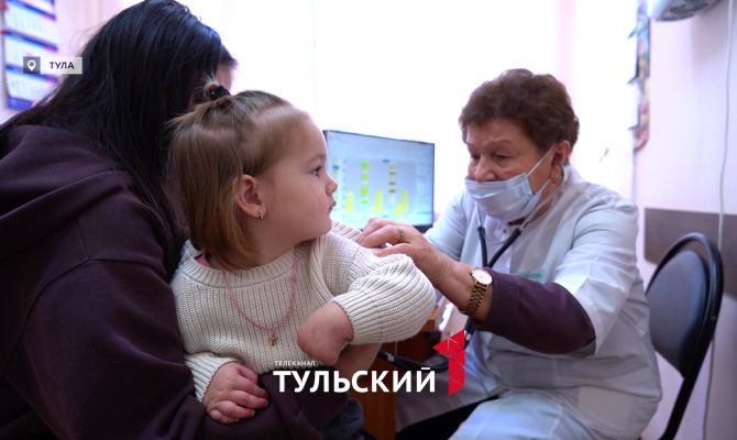 Владимир Путин наградил тульских медиков с 80-летним опытом на двоих