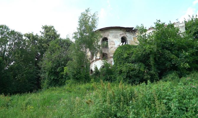 Центр светской жизни Алексина: что стало с живописной усадьбой Беров