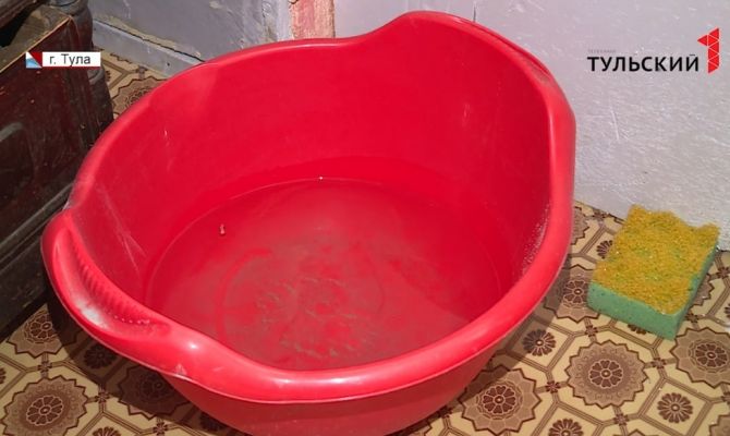 В тульской 5-этажке протекла крыша через 2 года после капремонта