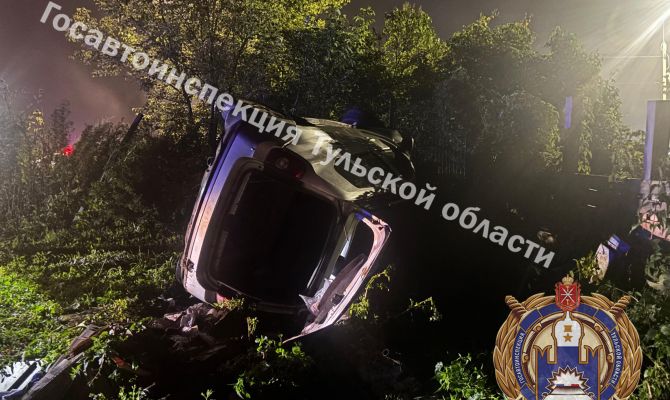 37-летний водитель иномарки погиб в ДТП под Тулой