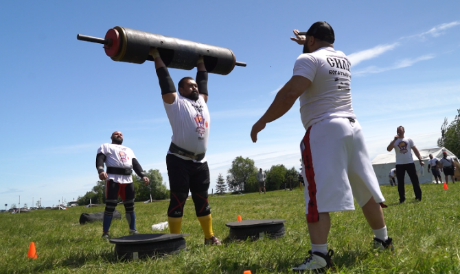 В Тульской области выбрали самого сильного богатыря