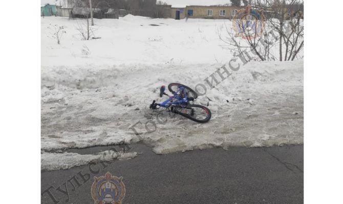 В Куркинском районе иномарка сбила мальчика-велосипедиста