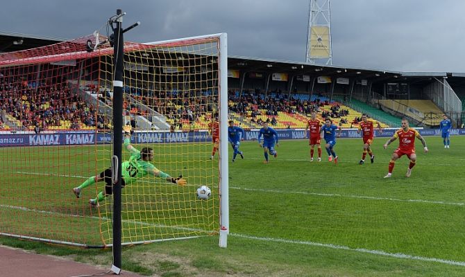 «Арсенал» разгромил «Тамбов» в Туле