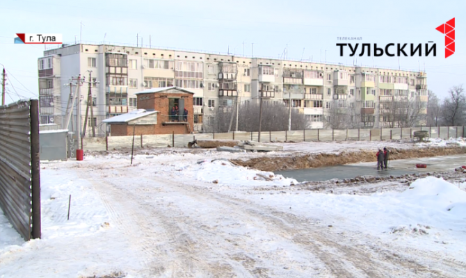 Жители пятиэтажек в поселке Рождественский оказались отрезанными от цивилизации 