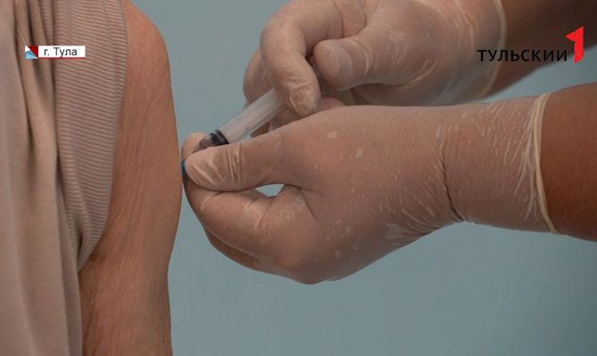 Что нужно знать тулякам перед прививками от гриппа и коронавируса