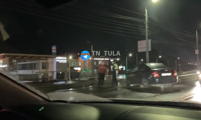 На улице Рязанской в Туле произошло тройное ДТП