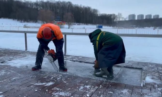 Как в Центральном парке Тулы готовятся к крещенским купаниям